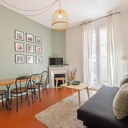Apartment Luxurious Flat In The Heart Of *